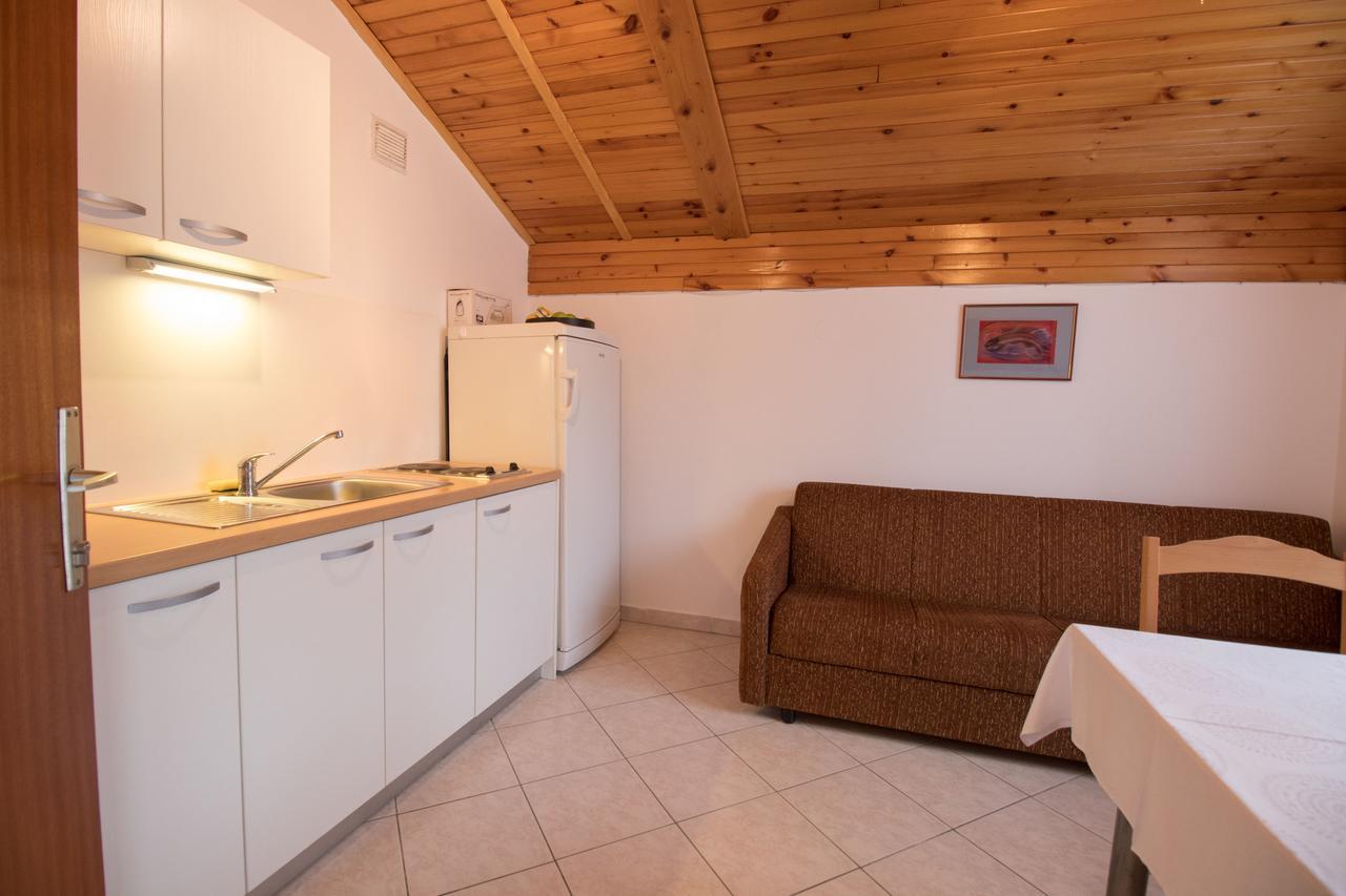 Rooms Sofija Selce Extérieur photo